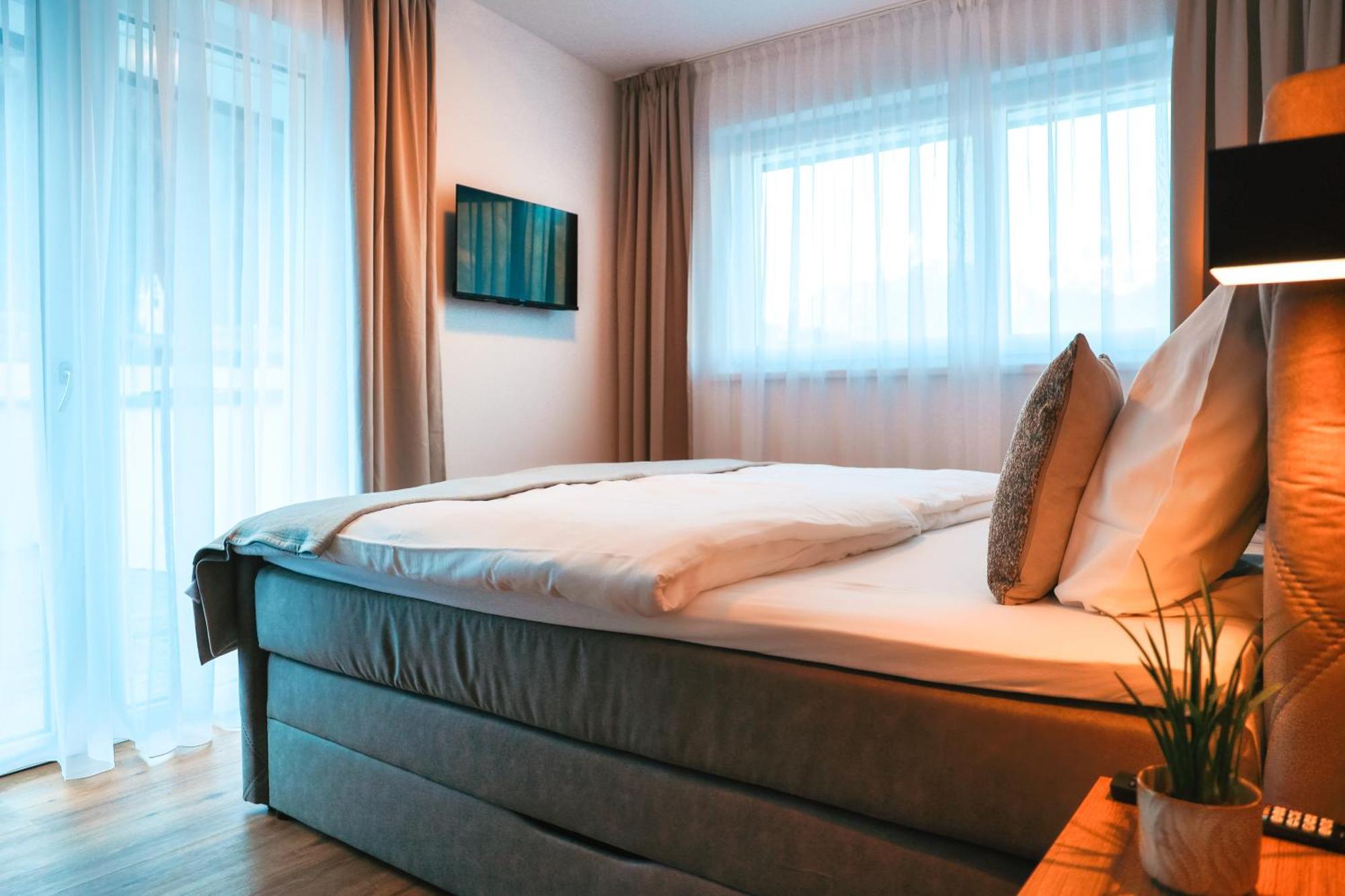 Alpenluxus Presents - Marias Zillertalblick With Roof Terrace, 3 Bedrooms & Parking Space 舒里特斯 外观 照片